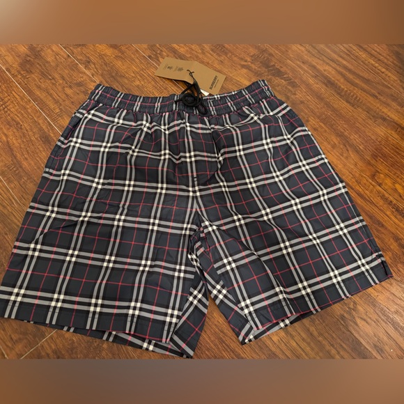 Burberry men’s Swimming Trunks Size M - Picture 5 of 10